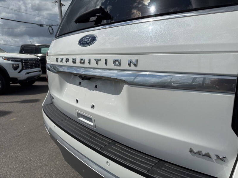 2024 Ford Expedition MAX Platinum