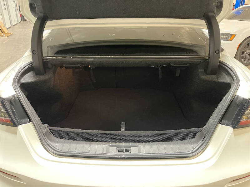 2023 Nissan Maxima 3.5 SR