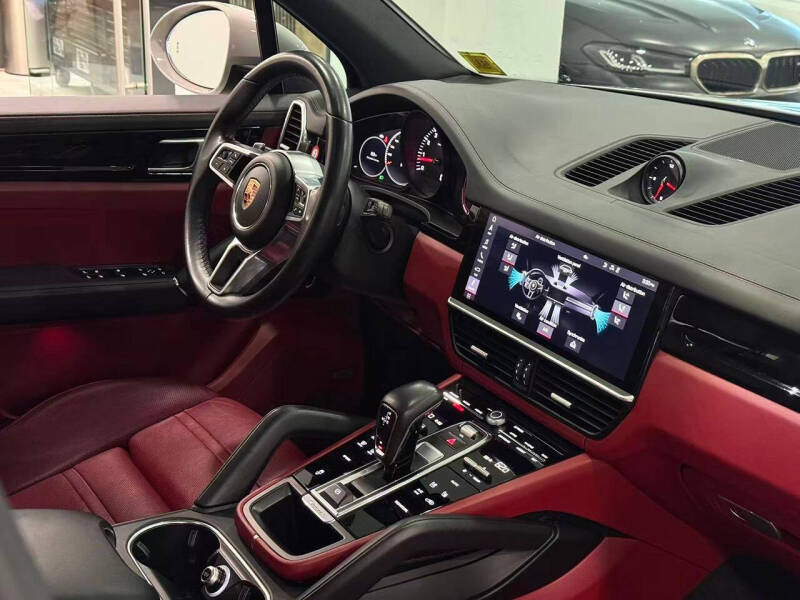 2020 Porsche Cayenne