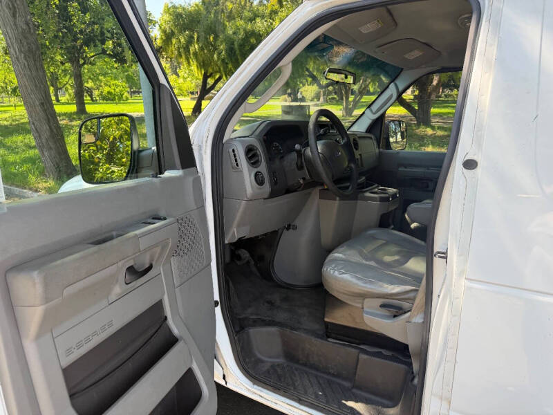 2012 Ford E-Series E-150