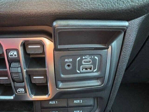 2025 Jeep Gladiator NightHawk