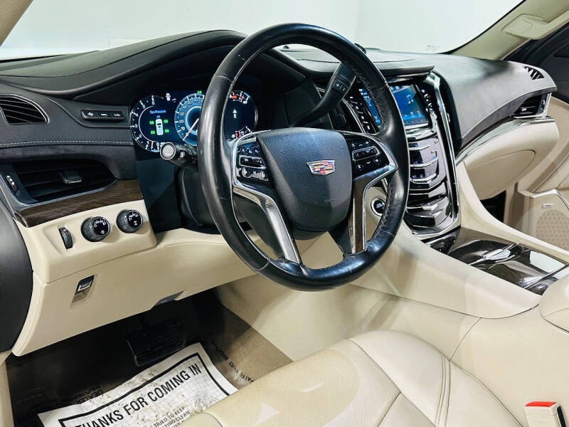 2018 Cadillac Escalade ESV Premium Luxury
