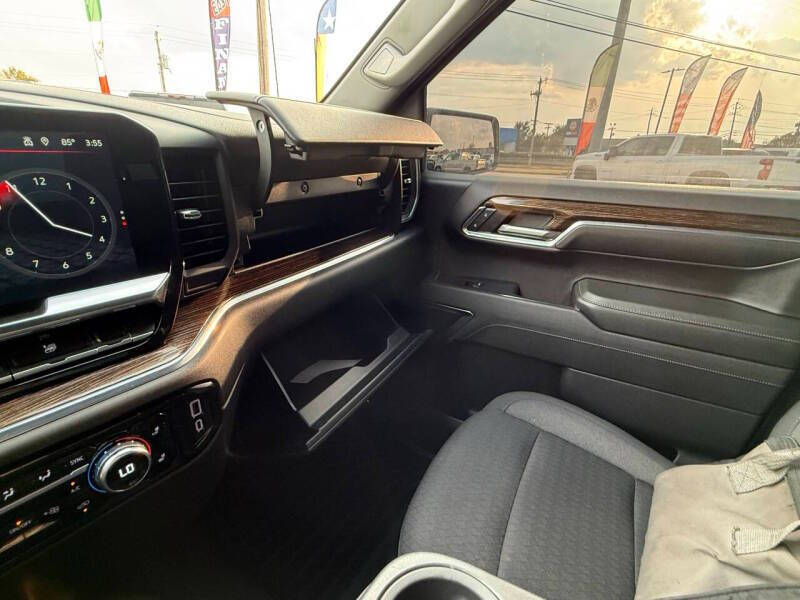 2023 GMC Sierra 1500 SLE