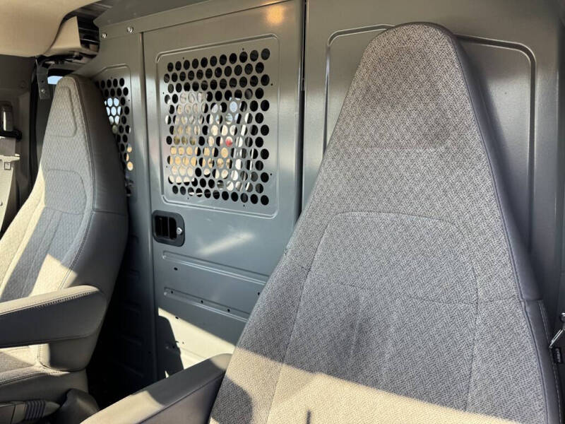 2021 Chevrolet Express 2500