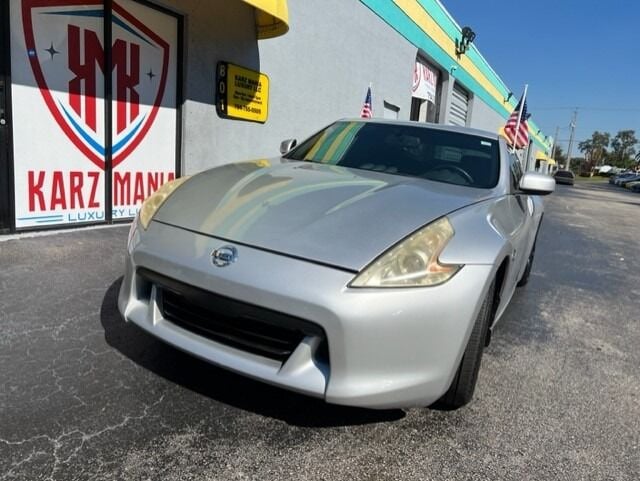 2009 NISSAN 370Z Coupe - $12,995