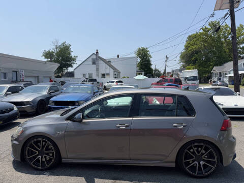 2016 Volkswagen Golf R 4Motion