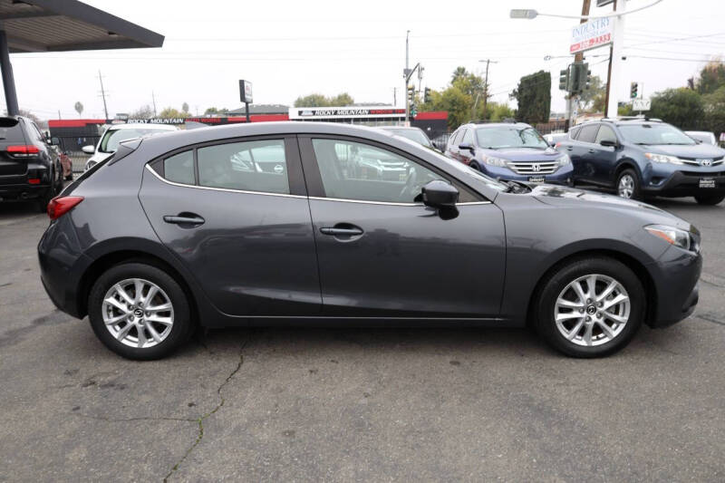 2016 Mazda MAZDA3 i Grand Touring