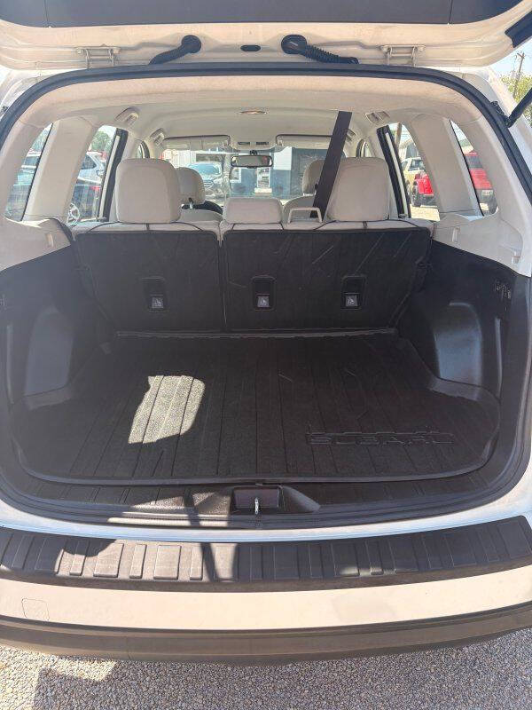 2015 Subaru Forester 2.5i