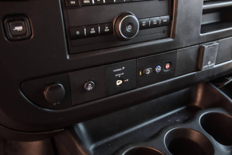 2023 Chevrolet Express 2500