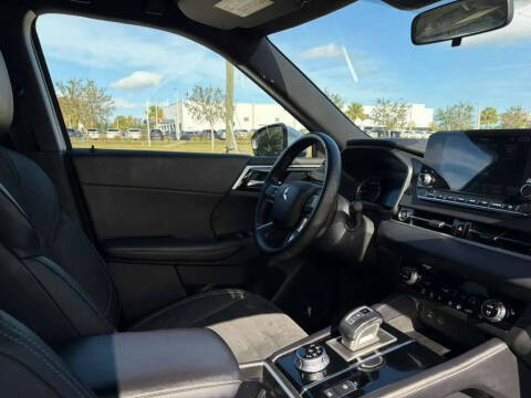 2024 Mitsubishi Outlander