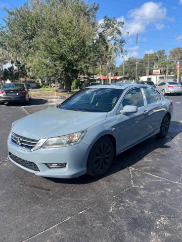 2013 Honda Accord for sale at BSS AUTO SALES INC in Eustis FL