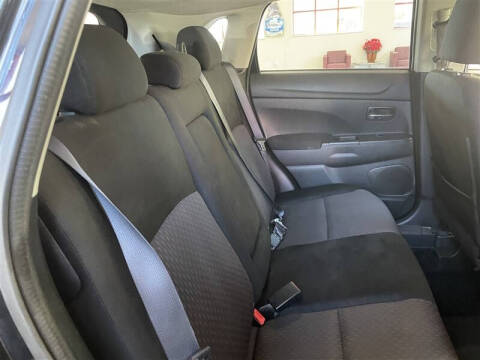 2017 Mitsubishi Outlander Sport ES