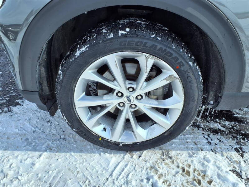 2023 Ford Explorer Hybrid Platinum