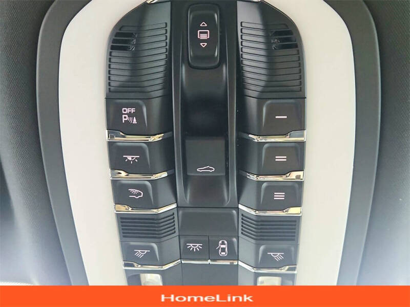 2017 Porsche Macan S