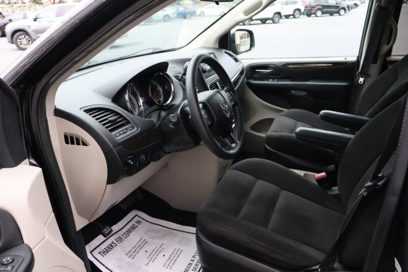 2016 Dodge Grand Caravan SE
