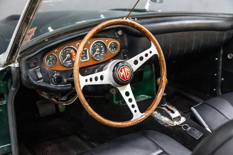 1969 MG RARE MGC
