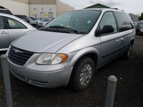 2006 Chrysler Town and Country for sale at 2 Way Auto Sales in Spokane WA