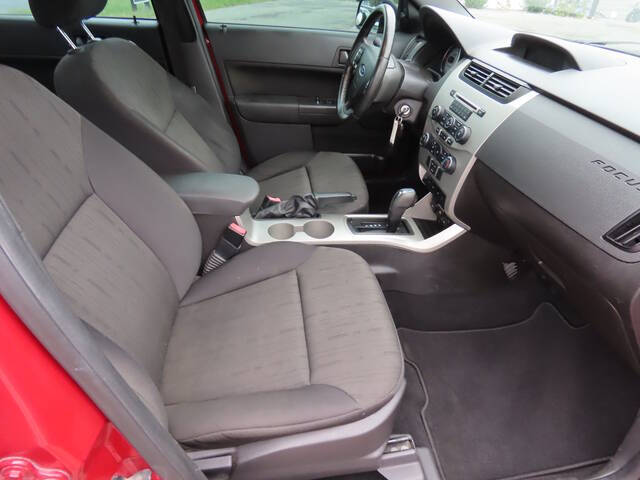 2011 Ford Focus for sale at Modern Automotive Group LLC in Lafayette, TN