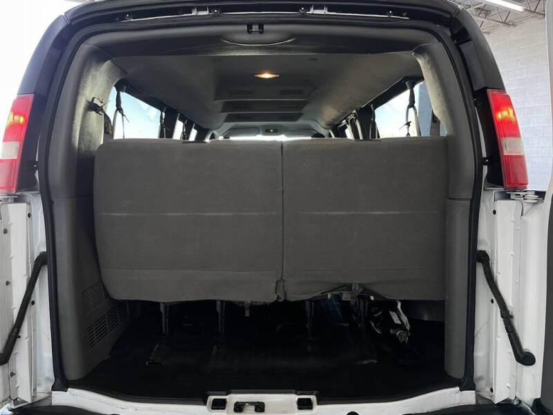 2017 Chevrolet Express LT 3500