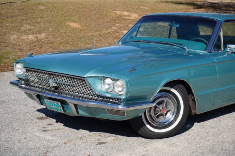 1964 Ford Thunderbird