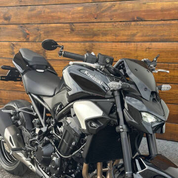 2025 Kawasaki Z900 ABS