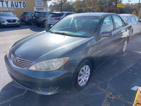 2005 Toyota Camry LE