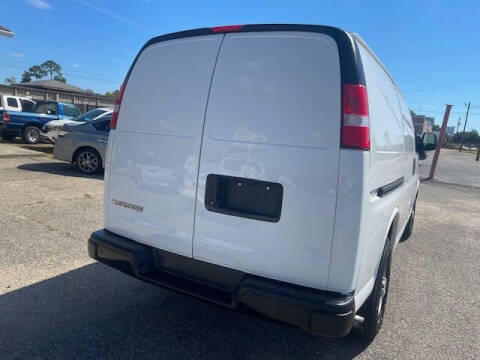 2021 Chevrolet Express 2500