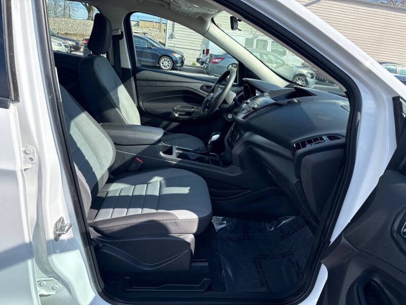 2019 Ford Escape S