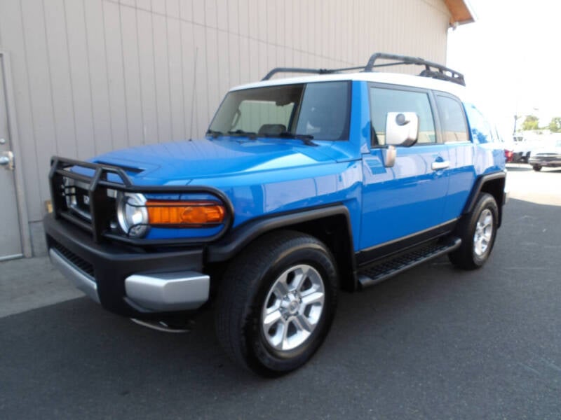 2007 Toyota FJ Cruiser for sale at WEST COAST CAR SALES in Salem OR