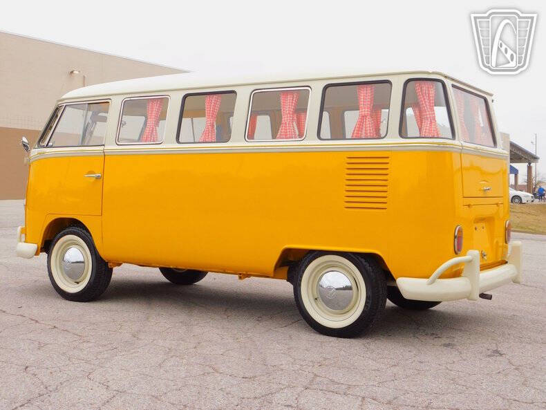 1975 Volkswagen Type 2