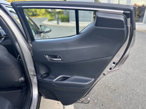 2018 Toyota C-HR XLE Premium