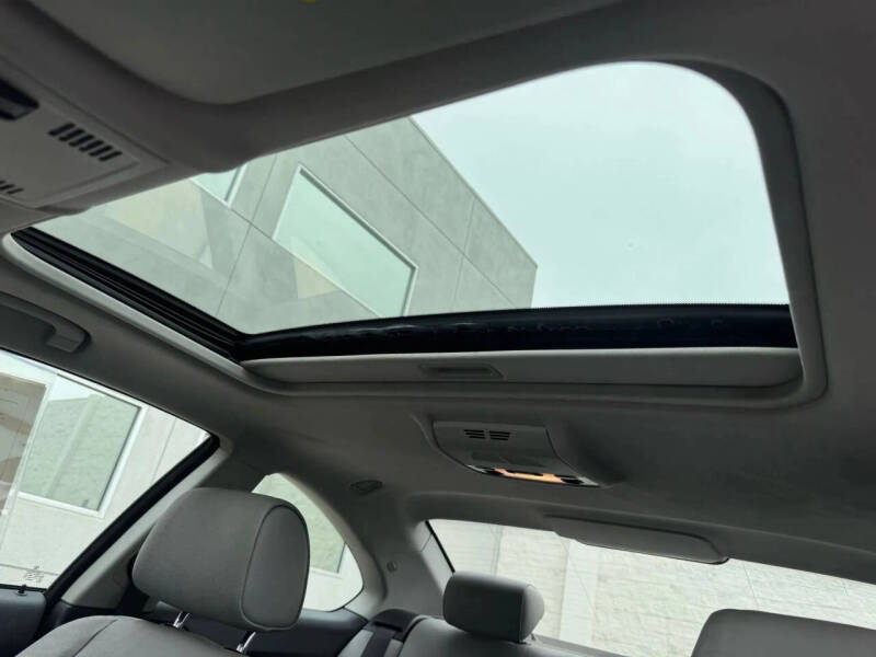 2013 BMW 3 Series 328i