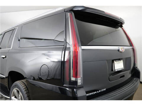 2020 Cadillac Escalade ESV Luxury