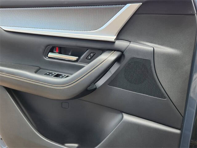 2025 Mazda CX-70 Plug-in Hybrid Premium