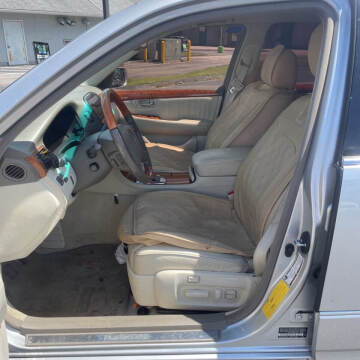2004 Lexus LS 430