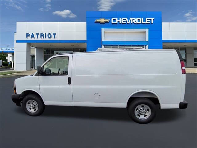 2025 Chevrolet Express 2500