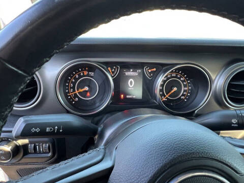 2022 Jeep Gladiator Sport