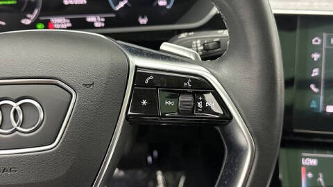 2024 Audi Q8 e-tron quattro Premium Plus