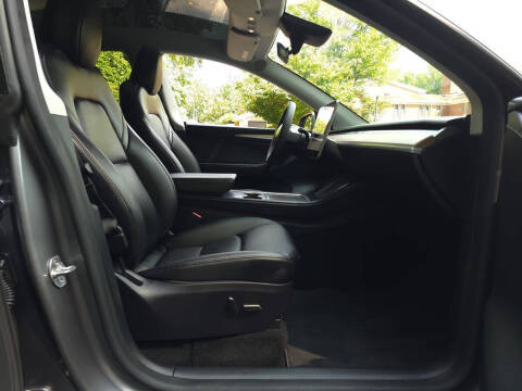 2025 Tesla Model Y Long Range