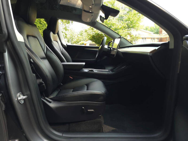 2025 Tesla Model Y Long Range
