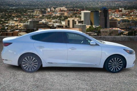 2018 Kia Cadenza Premium
