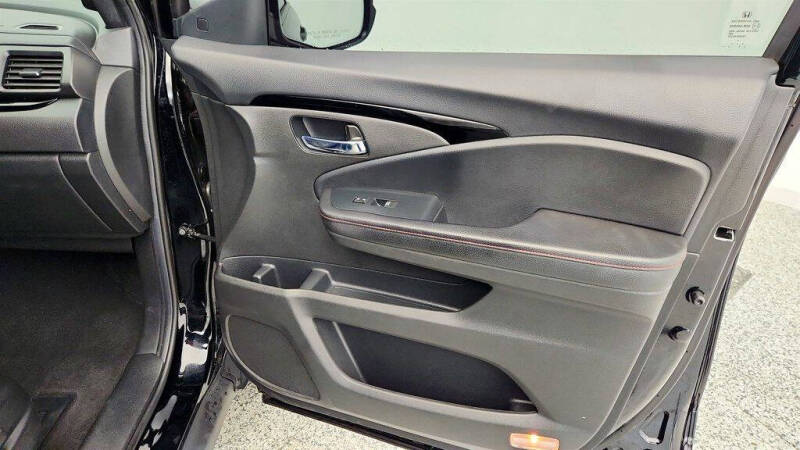 2022 Honda Ridgeline Black Edition