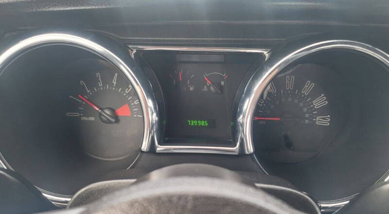 2005 Ford Mustang V6 Premium