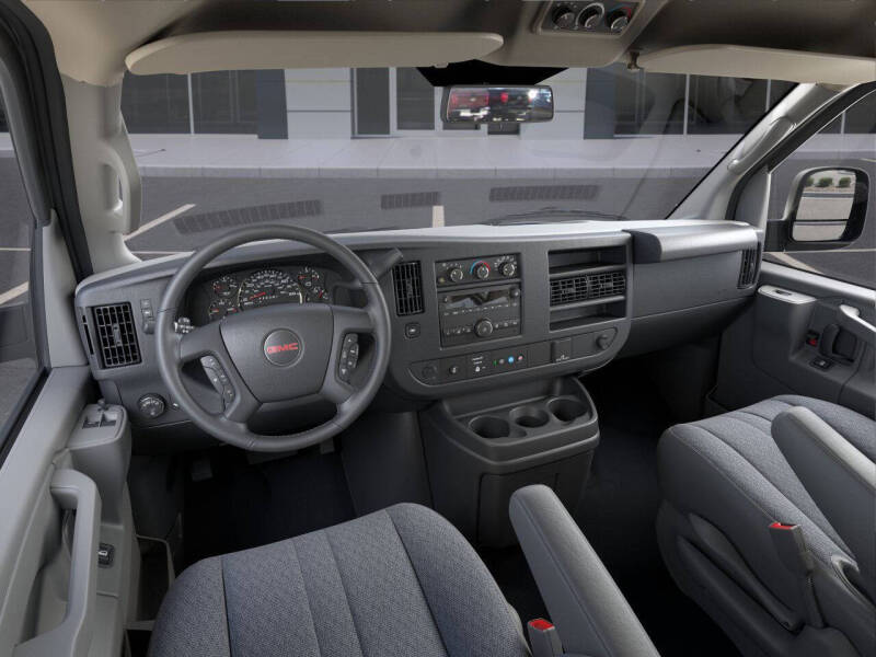 2023 GMC Savana 2500