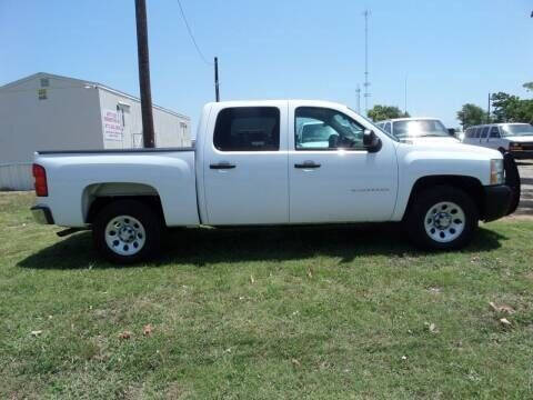 2013 Chevrolet Silverado 1500 for sale at AUTO FLEET REMARKETING, INC. in Van Alstyne TX