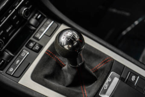 2016 Porsche Cayman GT4