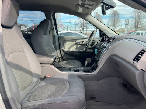 2011 Chevrolet Traverse LT
