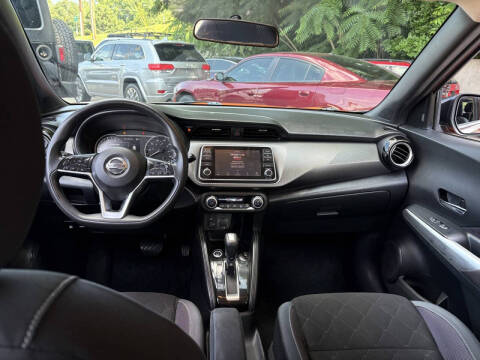 2019 Nissan Kicks S