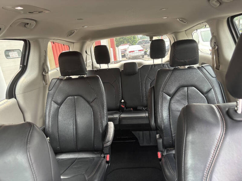 2018 Chrysler Pacifica Touring L