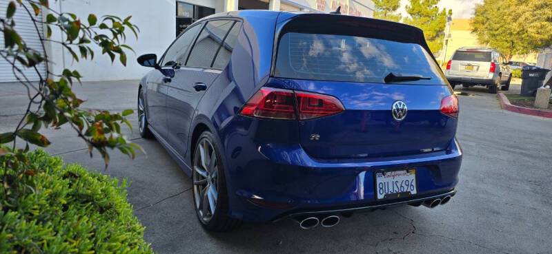2017 Volkswagen Golf R 4Motion